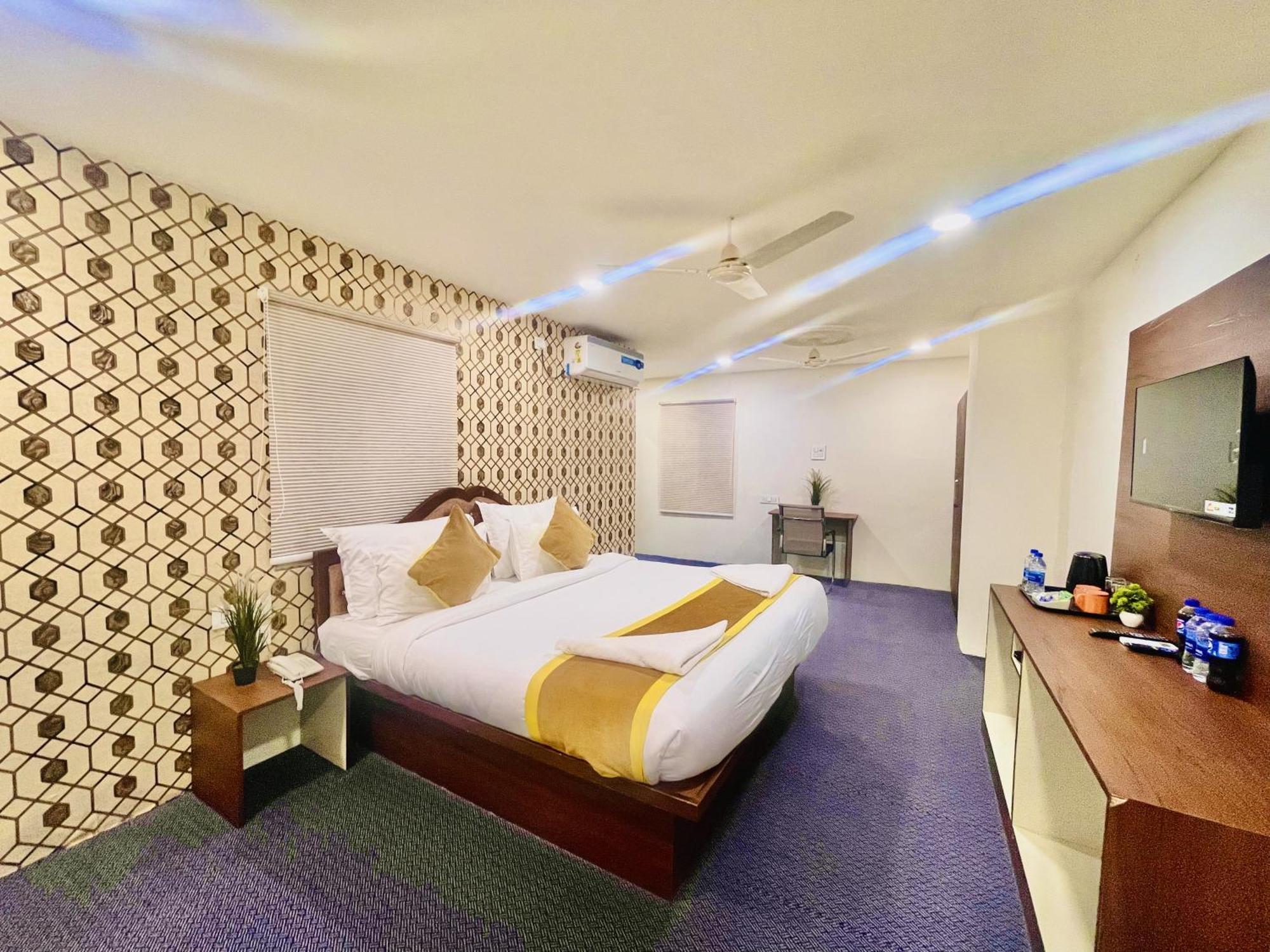 Hotel Eagle Grand Hyderabad Airport Zone Shamshabad Εξωτερικό φωτογραφία